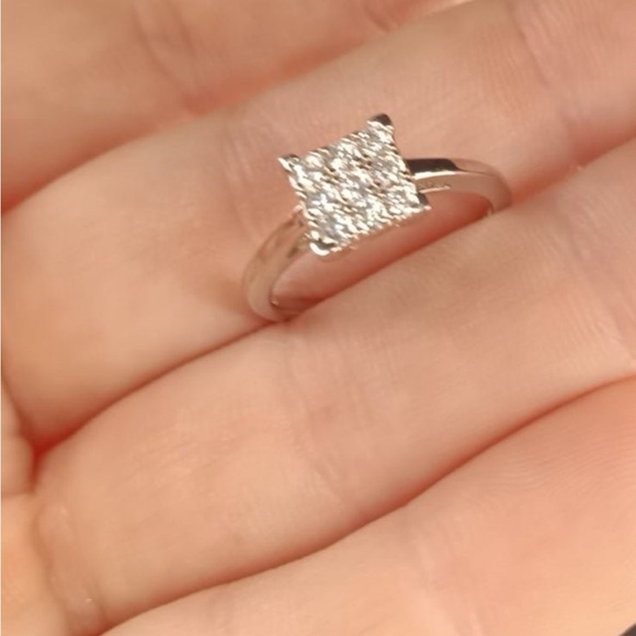 4.35 ctw Platinum Over Sterling Silver Cluster Ring (Size 6.0) Made with Zircon - Picture 3 of 8